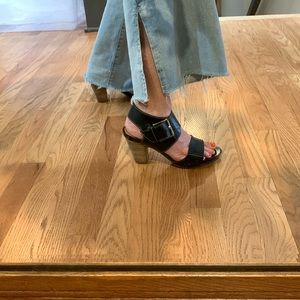 🌿Clarks Artisan leather sandals - comfort!🍃